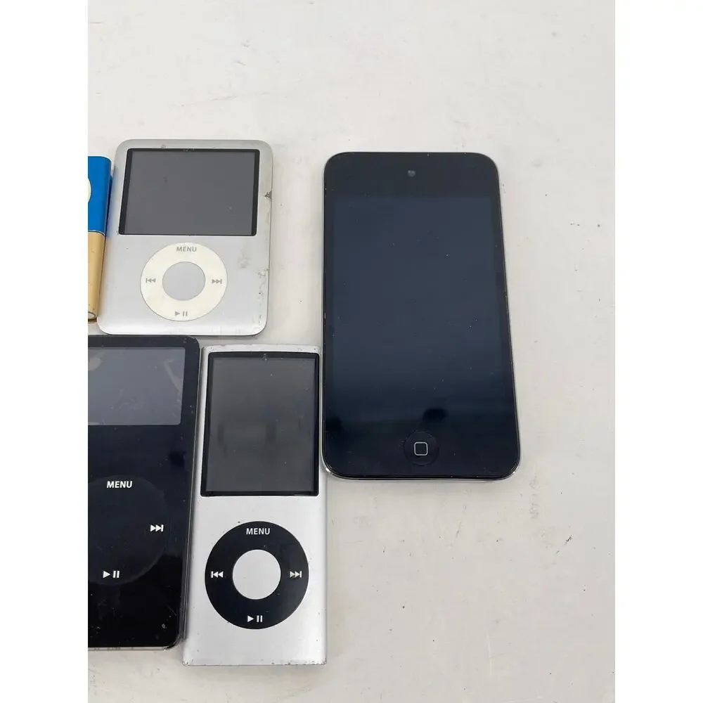 Apple iPod MIXED LOT of 9